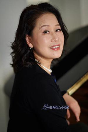 226438 - Jasmine Age: 61 - Australia